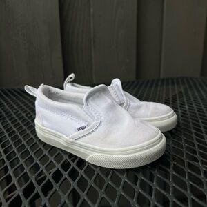 Toddler 6.5 Classic Slip-On V Shoes
